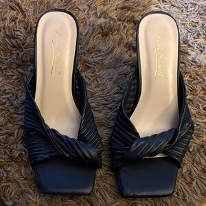 Anne Michelle Black Women's Shoes